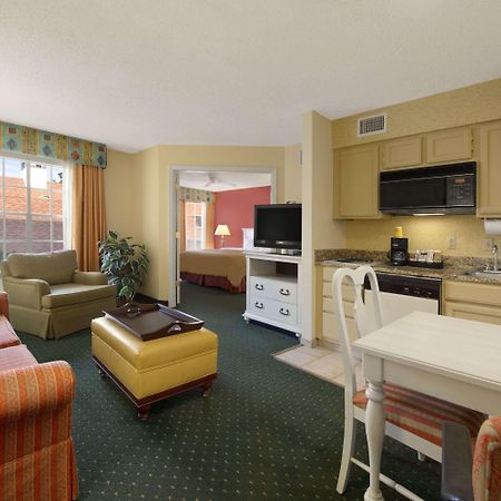 Hawthorn Suites By Wyndham Jacksonville Exterior photo