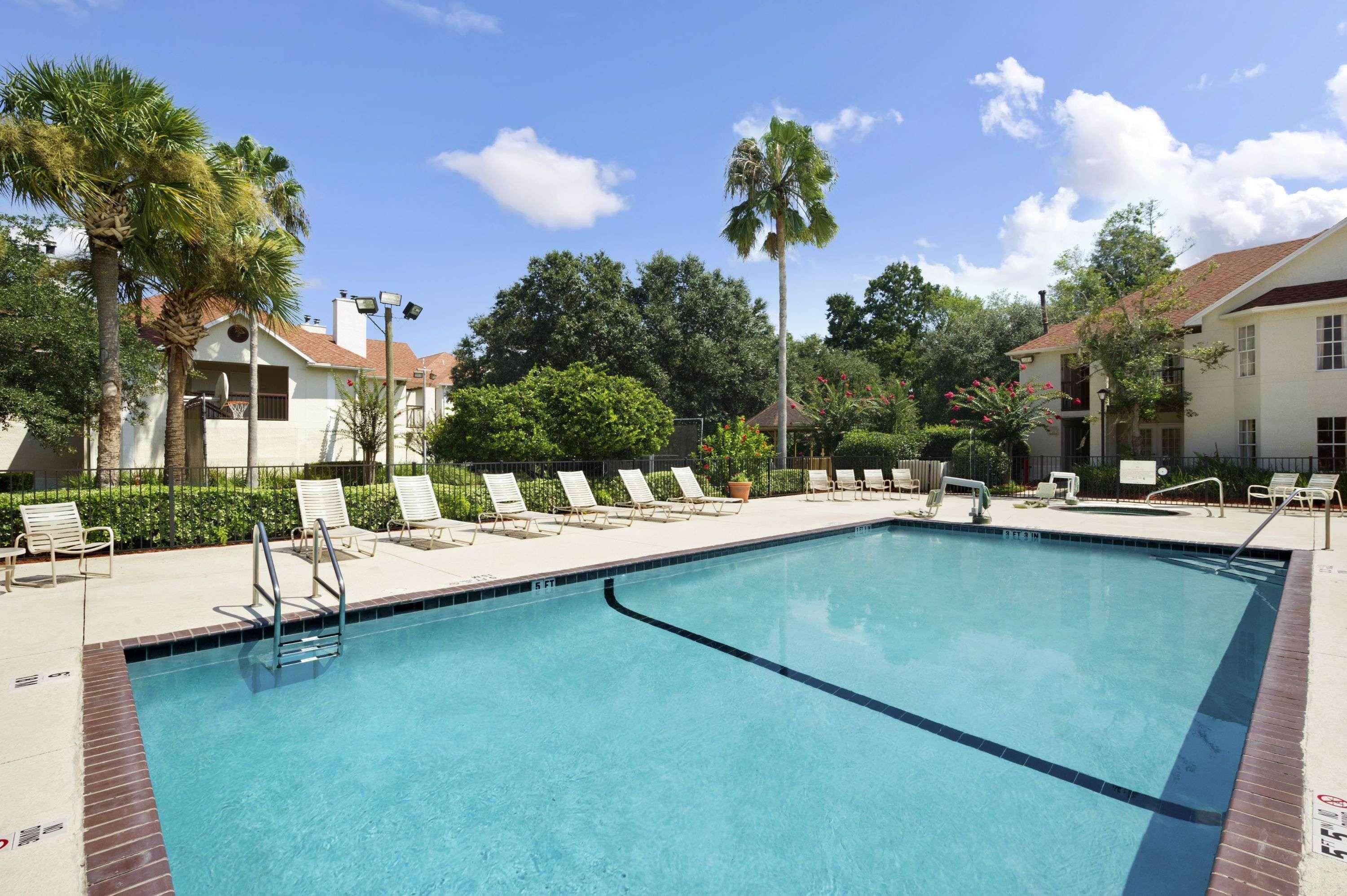 Hawthorn Suites By Wyndham Jacksonville Exterior photo