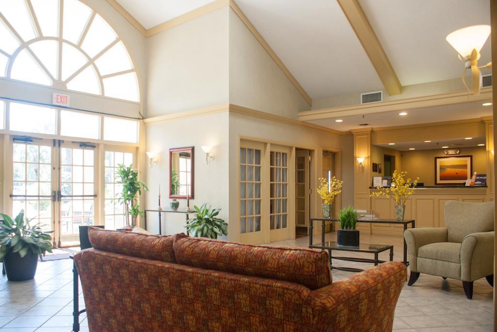 Hawthorn Suites By Wyndham Jacksonville Exterior photo