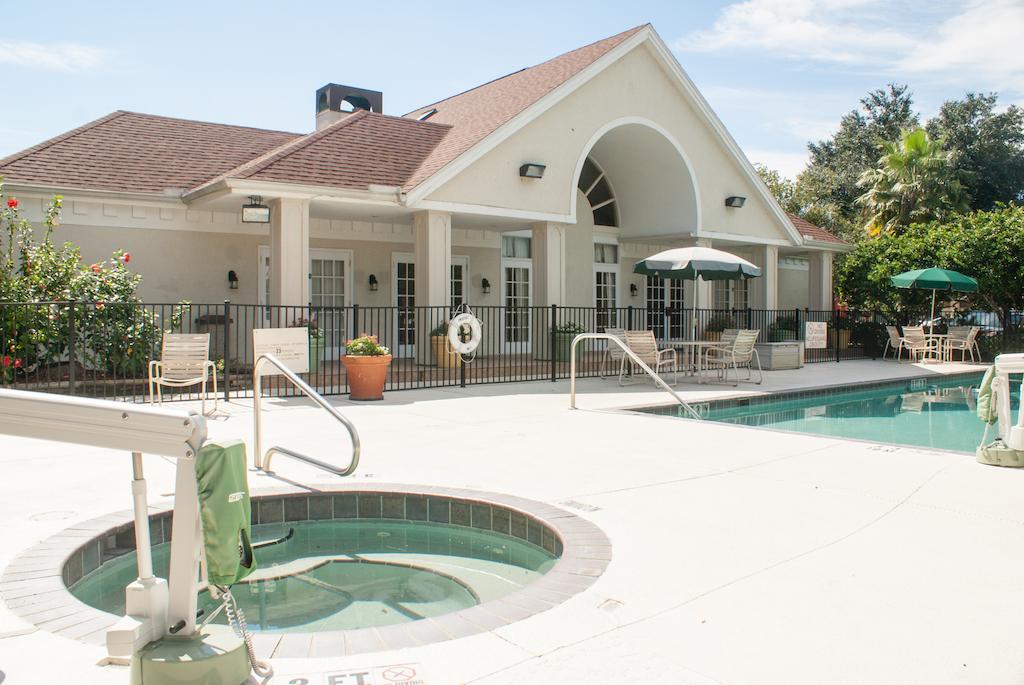 Hawthorn Suites By Wyndham Jacksonville Exterior photo